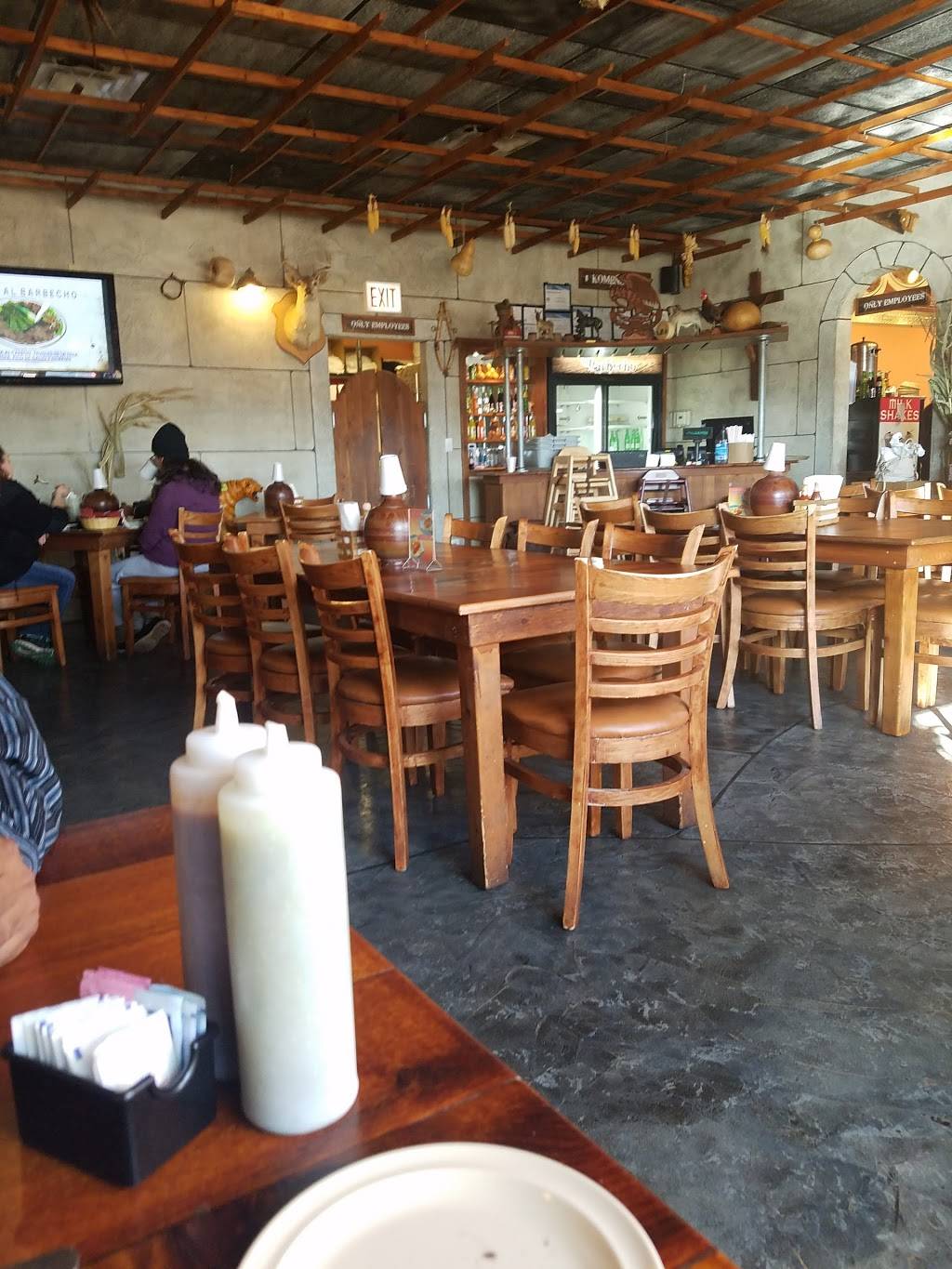 El Barbecho | restaurant | 4316 S Pulaski Rd, Chicago, IL 60632, USA | 7738237580 OR +1 773-823-7580