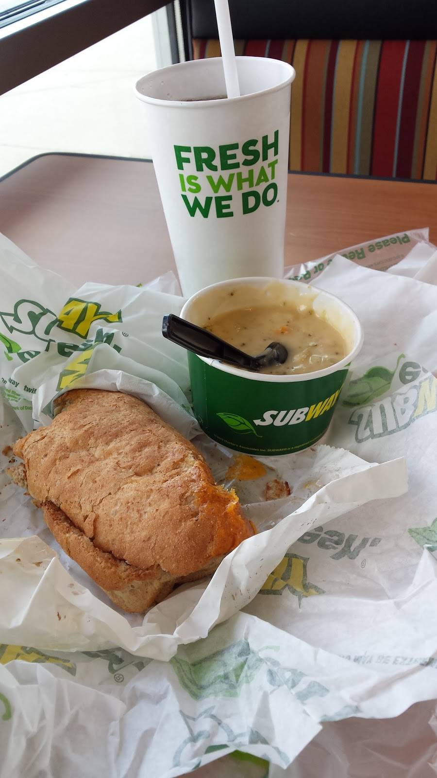 Subway Restaurants | restaurant | 116 W Parkerville Rd #400, DeSoto, TX 75115, USA | 9729205552 OR +1 972-920-5552