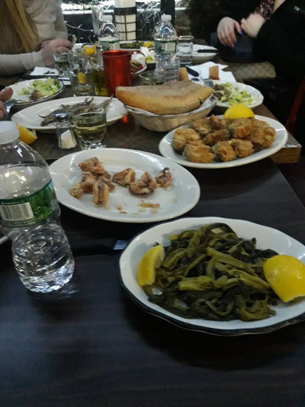 Kotiko Spiti | restaurant | 4119 23rd Ave, Astoria, NY 11105, USA | 7187283325 OR +1 718-728-3325