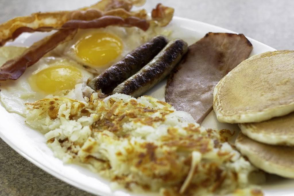 Eddys Family Dining | restaurant | 30149 Ford Rd, Garden City, MI 48135, USA | 7344229100 OR +1 734-422-9100