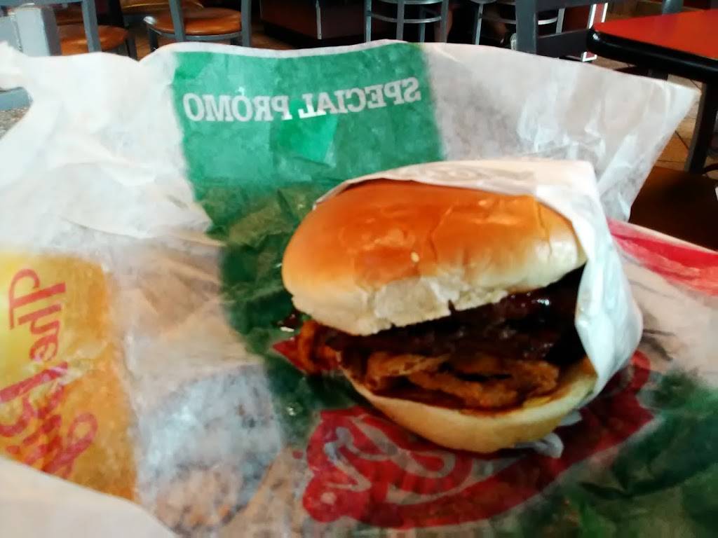 Carls Jr. | restaurant | 2002 SW Military Dr, San Antonio, TX 78224, USA | 2109274706 OR +1 210-927-4706