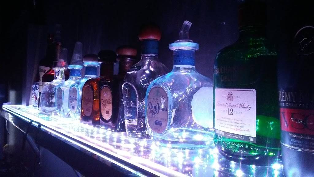 The Mansion Nightclub | night club | 3801 W Lake St, Stone Park, IL 60165, USA | 7082238605 OR +1 708-223-8605