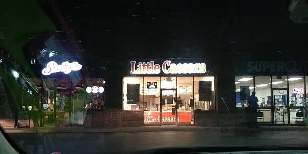 Little Caesars Pizza | meal takeaway | 321 E St Charles Rd, Villa Park, IL 60181, USA | 6302790368 OR +1 630-279-0368