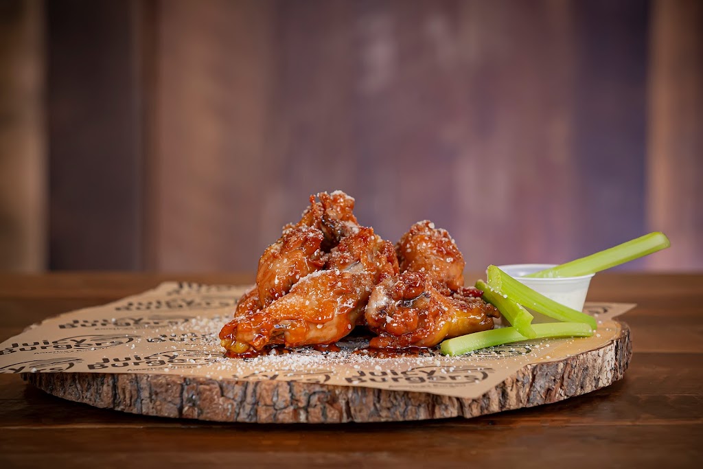 Juicy Burgers | restaurant | 9135 SW 162nd Ave #104, Miami, FL 33196, USA | 7865362056 OR +1 786-536-2056