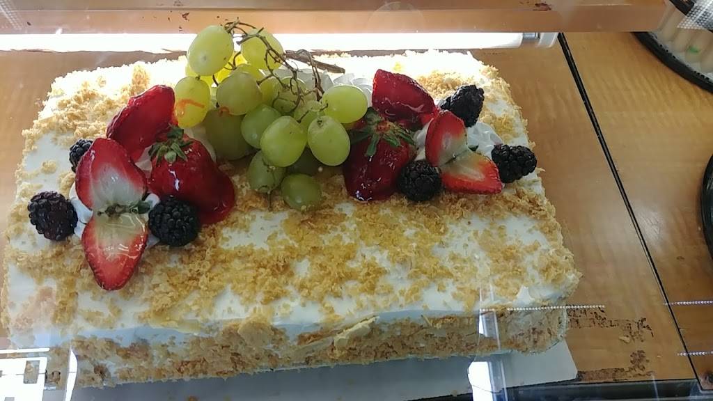 La Adelita | restaurant | 4000 Pico Blvd, Los Angeles, CA 90019, USA | 3237375563 OR +1 323-737-5563