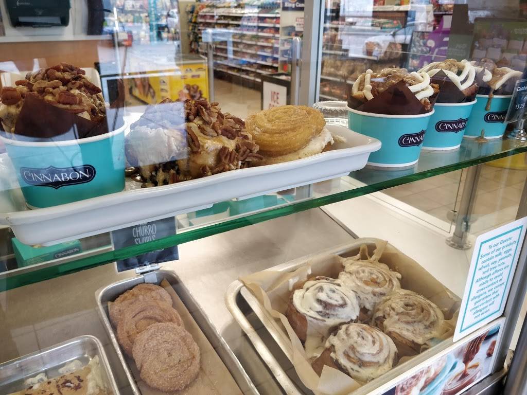 Flying J Travel Center | restaurant | 140 Racehorse Dr, East St Louis, IL 62205, USA | 6183374579 OR +1 618-337-4579