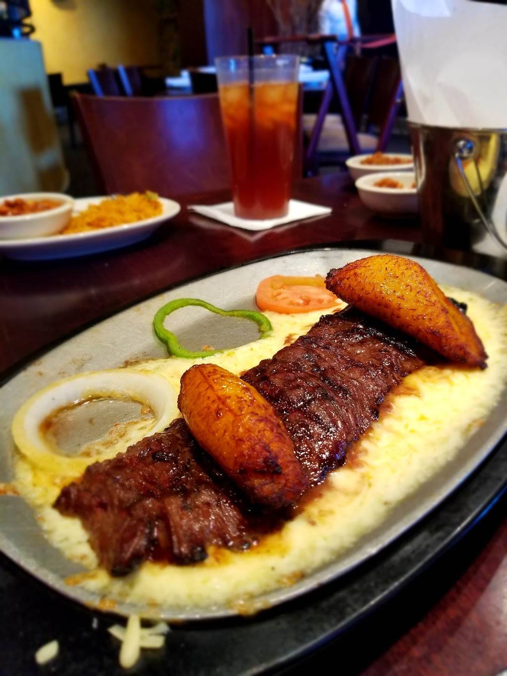 Alto Plaza Restaurant | restaurant | 5800 Old Centreville Rd, Centreville, VA 20121, USA | 7032668811 OR +1 703-266-8811