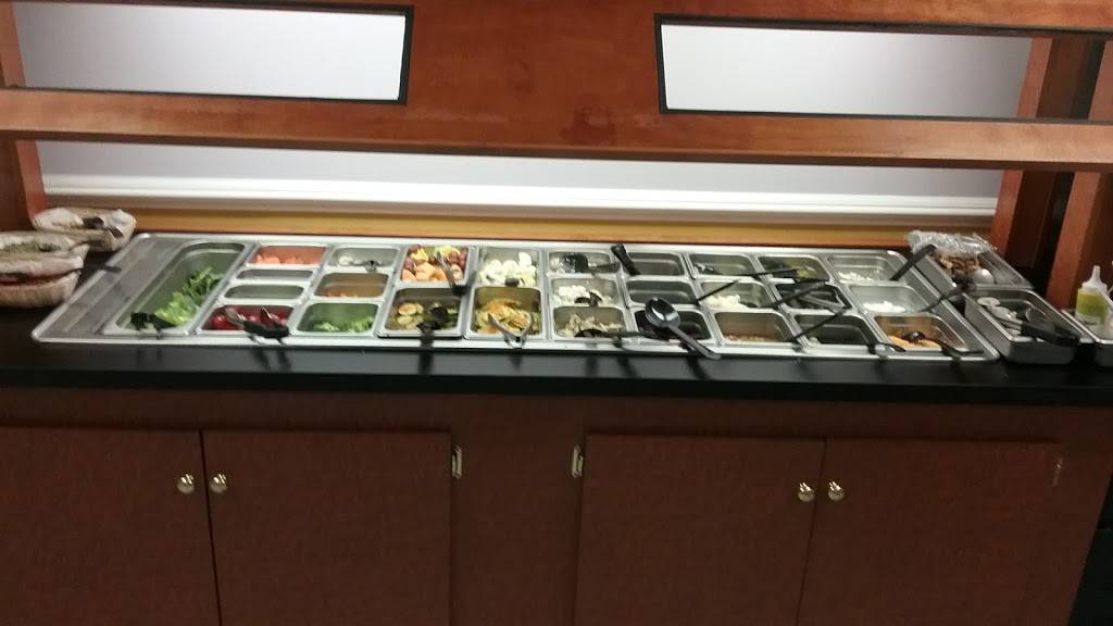 Fair Lakes Deli | restaurant | 12701 Fair Lakes Cir, Fairfax, VA 22033, USA | 7038181512 OR +1 703-818-1512