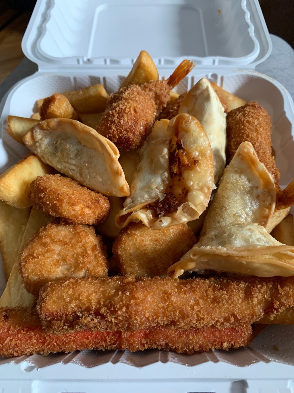 Pitkins Fish & Chicken | restaurant | 288 Utica Ave, Brooklyn, NY 11213, USA | 7187740304 OR +1 718-774-0304