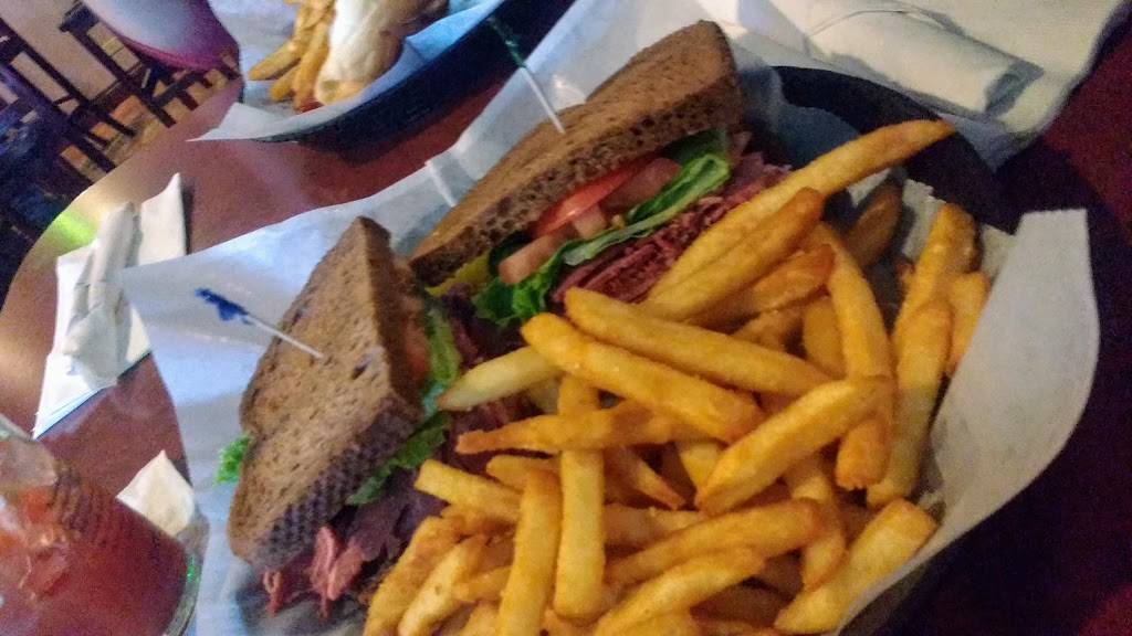 Doyles Pub | restaurant | 5604 Mill St, Richmond, IL 60071, USA | 8156783623 OR +1 815-678-3623