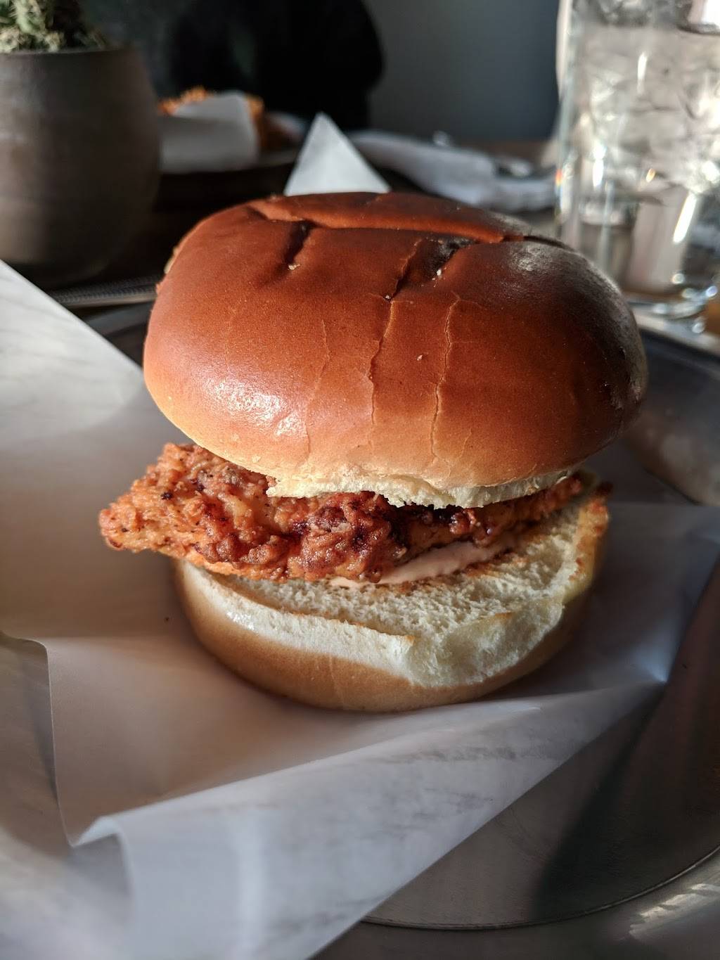 Delwood | restaurant | 3204 Linwood Ave, Cincinnati, OH 45226, USA | 5133210051 OR +1 513-321-0051