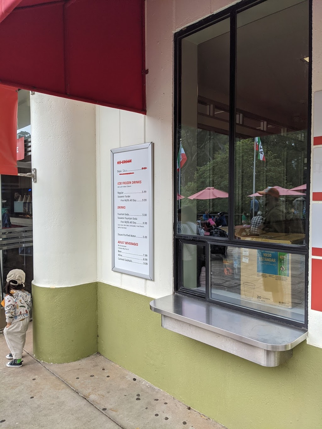 The Station Cafe | restaurant | 1 Zoo Rd, San Francisco, CA 94132, USA | 4157537080 OR +1 415-753-7080