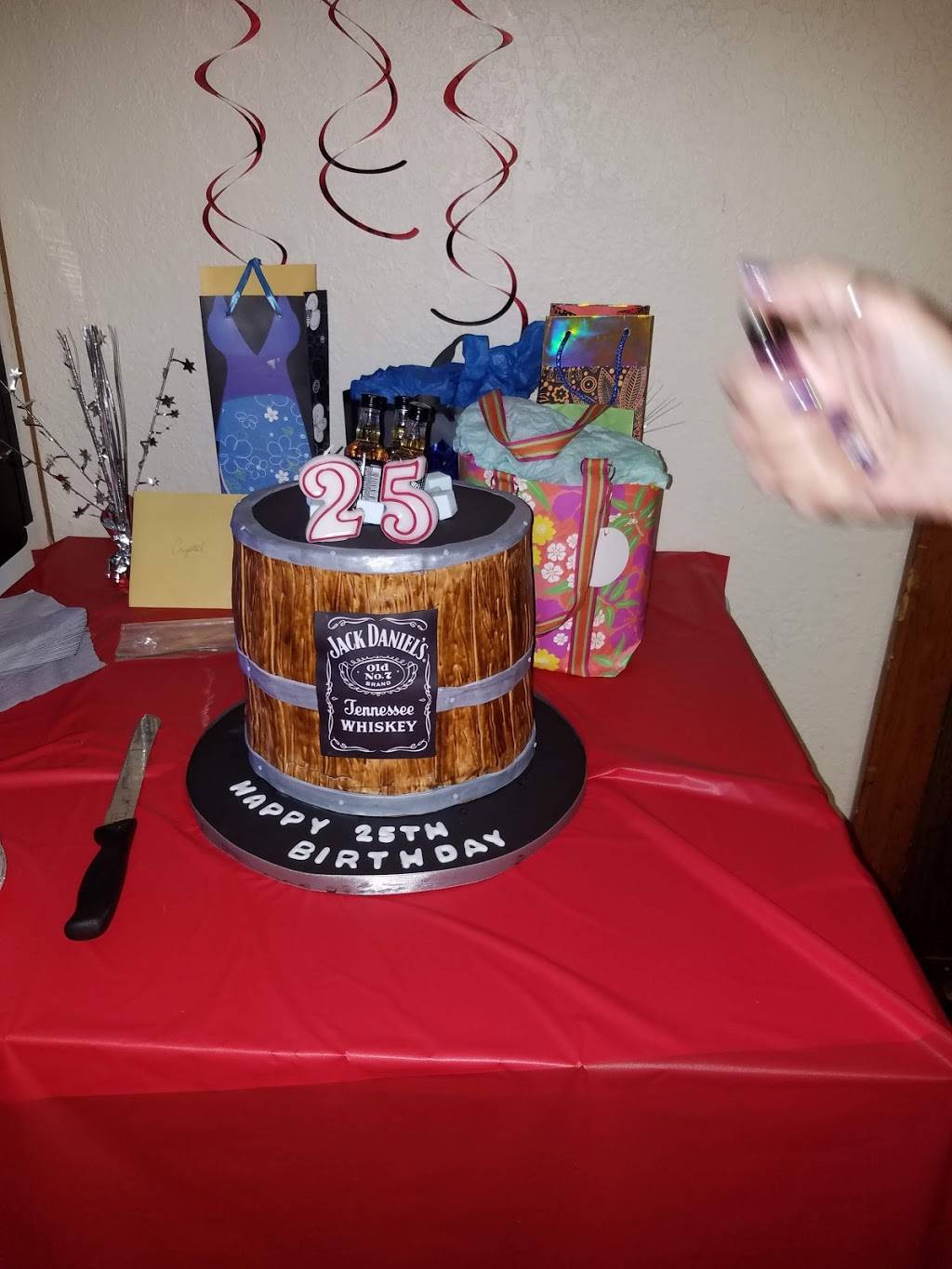 Graingers Pub & Grill | restaurant | 3400 W Loomis Rd, Milwaukee, WI 53221, USA | 4142829917 OR +1 414-282-9917