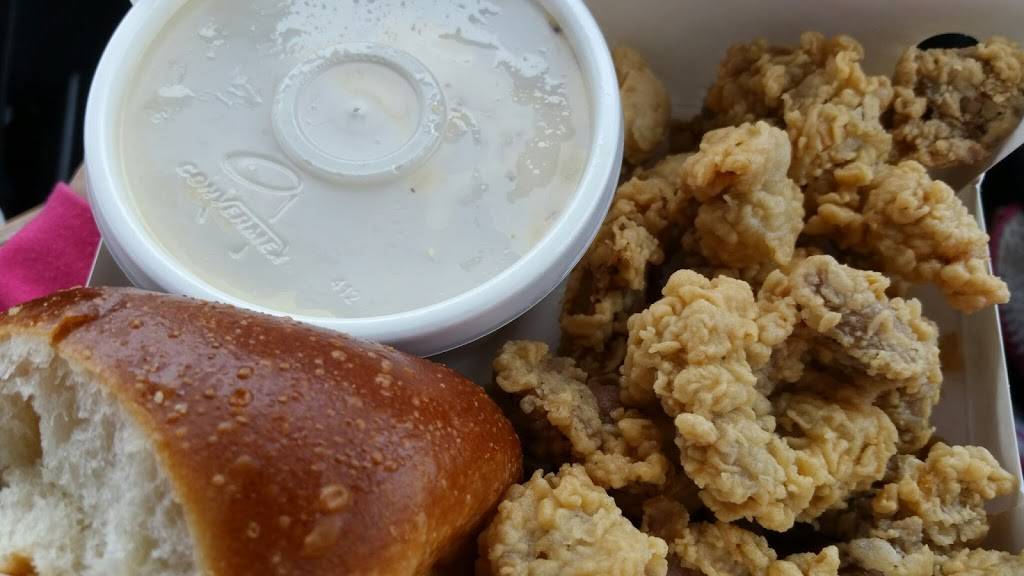 Bushs Chicken | restaurant | 1232, I-35BL, New Braunfels, TX 78130, USA | 8306257777 OR +1 830-625-7777