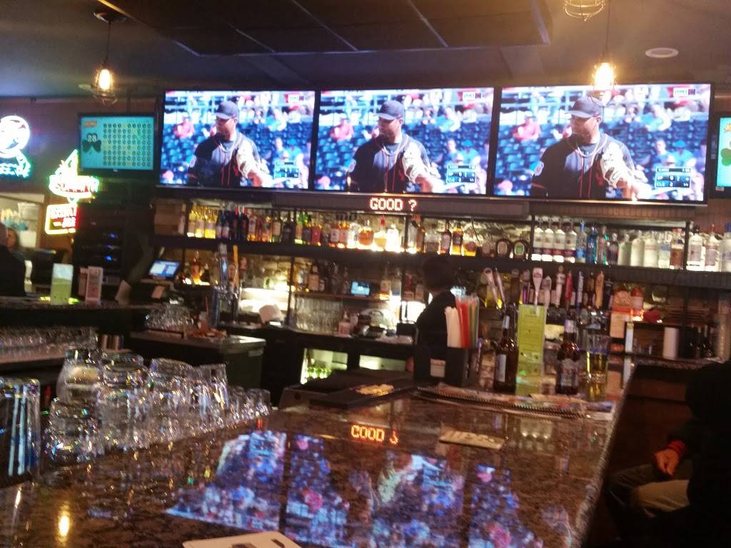 Up a Creek Tavern | restaurant | 4793 E Market St, Warren, OH 44484, USA | 3308565135 OR +1 330-856-5135