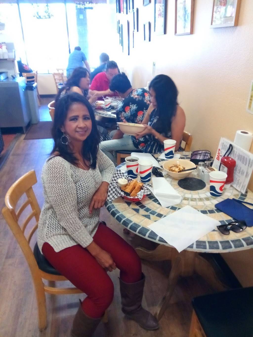 Dans the Grub Shack | restaurant | 4240 El Camino Real, Atascadero, CA 93422, USA | 8054642220 OR +1 805-464-2220