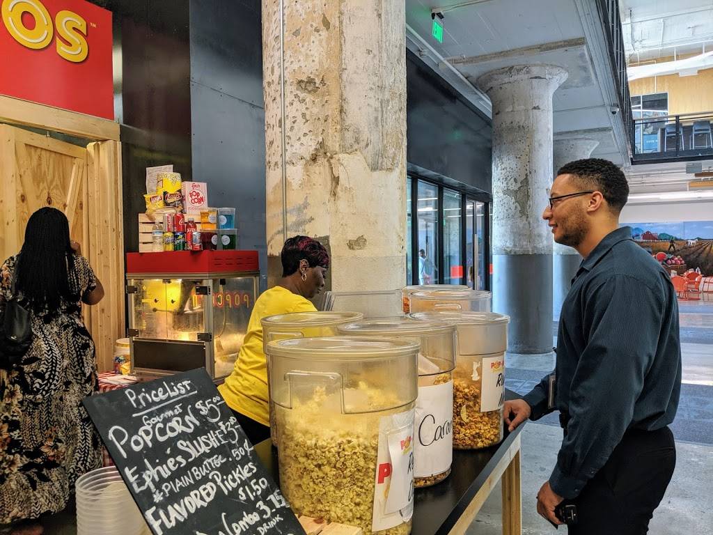 PAP-A-ROOS Gourmet Popcorn Shoppe | restaurant | 726 North Pkwy, Memphis, TN 38105, USA | 9018263376 OR +1 901-826-3376