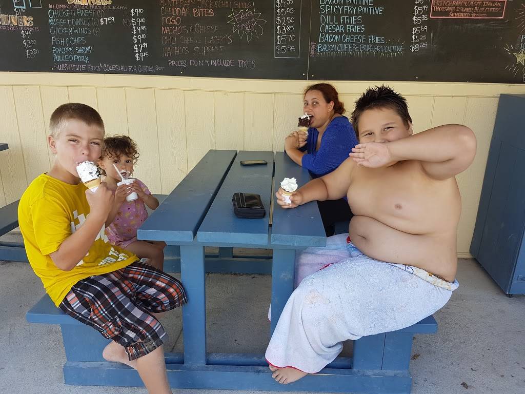 Woodland Drive In | restaurant | 17 Mill Rd, Bayfield, ON N0M 1G0, Canada | 5195652460 OR +1 519-565-2460