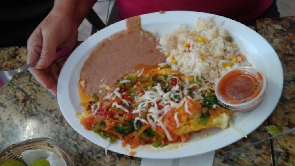 Mariscos El Perihuete | restaurant | 3223 Tweedy Blvd, South Gate, CA 90280, USA | 3235666726 OR +1 323-566-6726