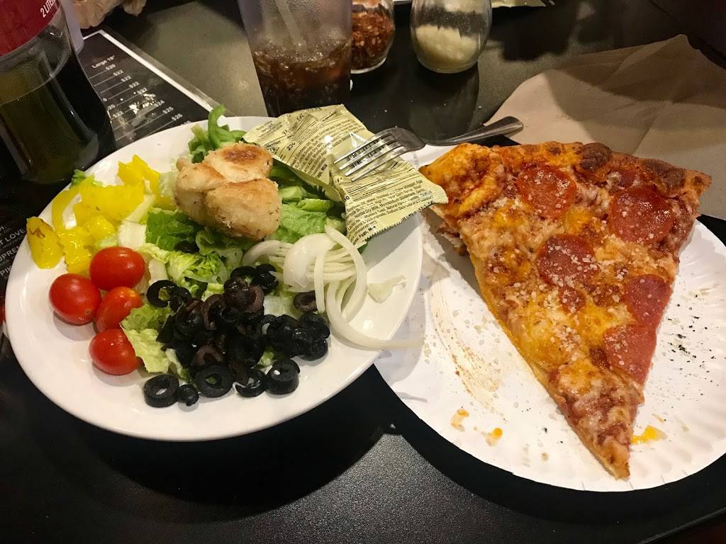 Ruffranos Hells Kitchen Pizza Colorado Springs | meal delivery | 1670 E Cheyenne Mountain Blvd E, Colorado Springs, CO 80906, USA | 7195764355 OR +1 719-576-4355