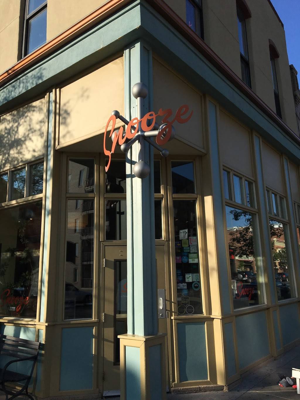 Snooze, an A.M. Eatery | restaurant | 2262 Larimer St, Denver, CO 80205, USA | 3032970700 OR +1 303-297-0700