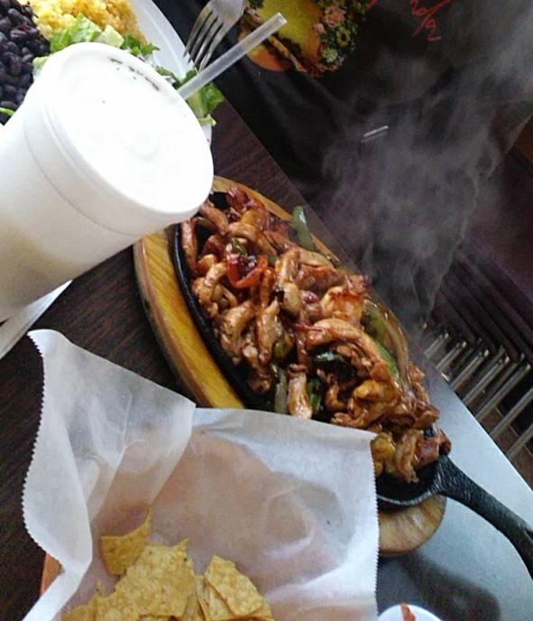 Taqueria Morena | restaurant | 2576 Appian Way, Pinole, CA 94564, USA | 5102223887 OR +1 510-222-3887