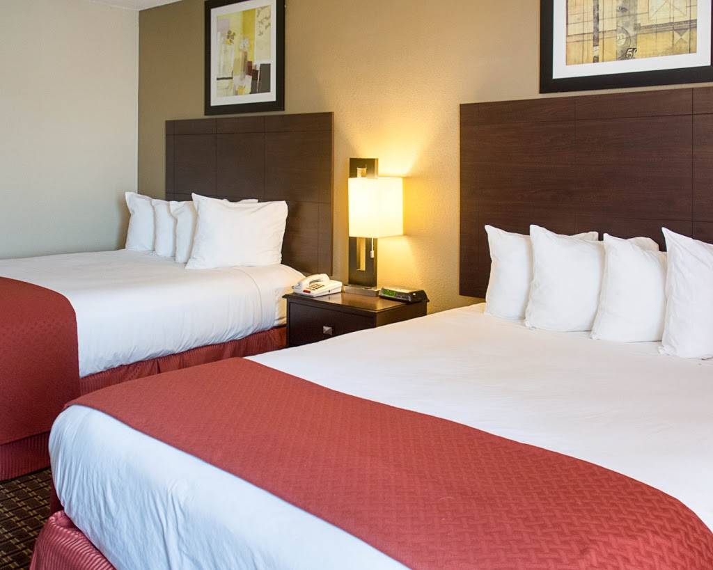 Quality Inn & Suites Quantico | restaurant | 28 Greenspring Dr, Stafford, VA 22554, USA | 5406575566 OR +1 540-657-5566