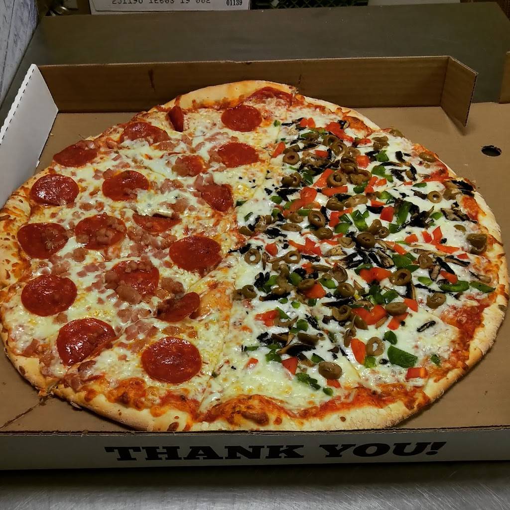 Famous Pizza | restaurant | 28 Queen St W, Cambridge, ON N3C 1G1, Canada | 5192201295 OR +1 519-220-1295