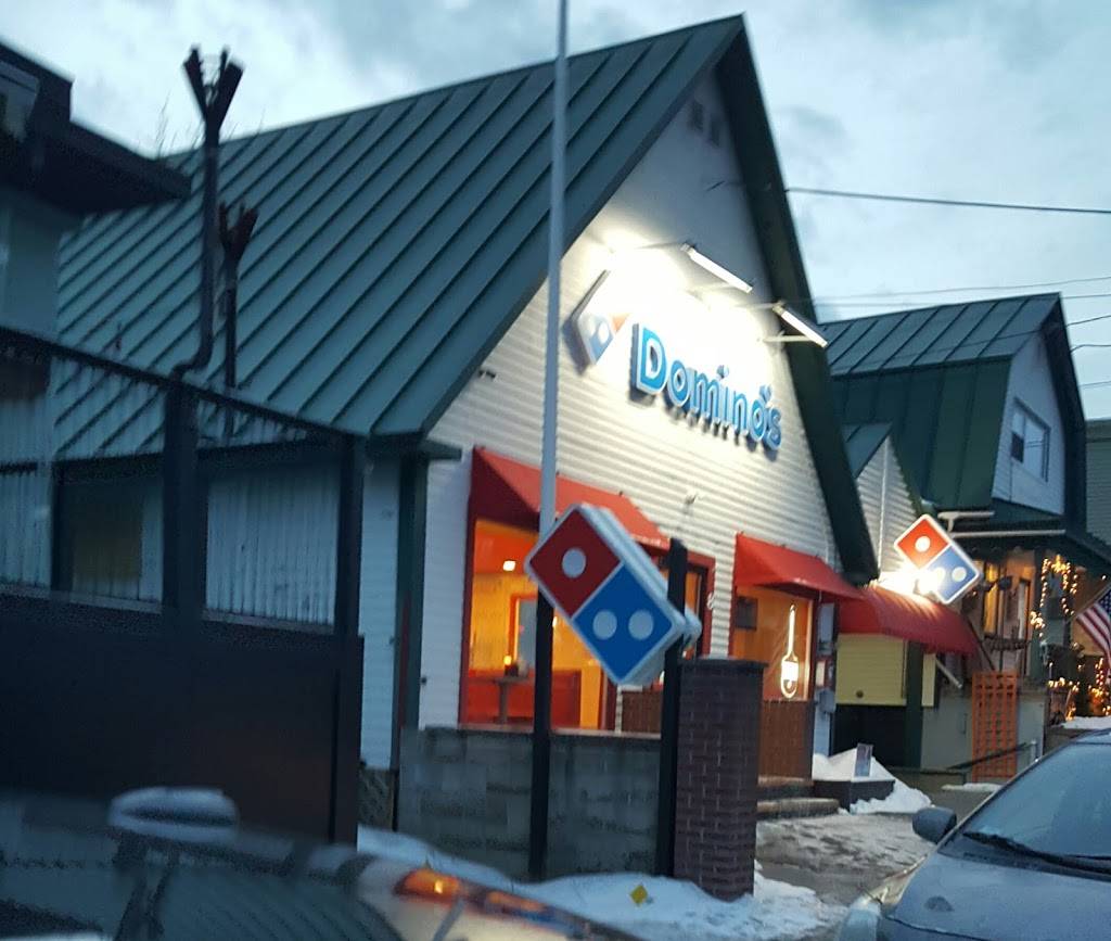 Dominos Pizza | meal delivery | 8 School St, Freeport, ME 04032, USA | 2078696000 OR +1 207-869-6000