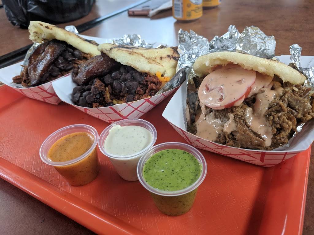 Caracasville | restaurant | 900 Rosa L Parks Blvd, Nashville, TN 37208, USA | 6156683582 OR +1 615-668-3582