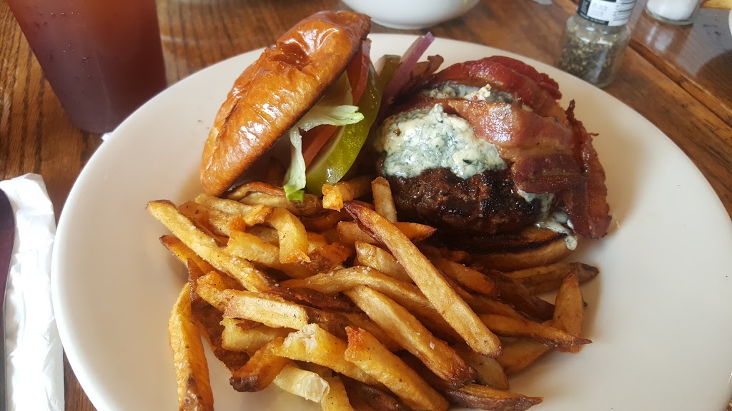 Bondos Dining & Takeout | restaurant | 1810 Ocean St, Marshfield, MA 02050, USA | 7813199825 OR +1 781-319-9825