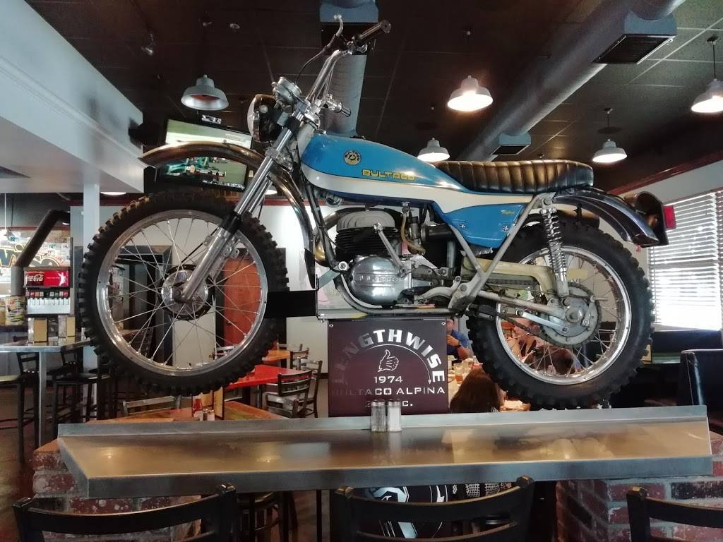 Heidis Brooklyn Deli | meal takeaway | 2900 Calloway Dr # 200, Bakersfield, CA 93312, USA | 6613876500 OR +1 661-387-6500