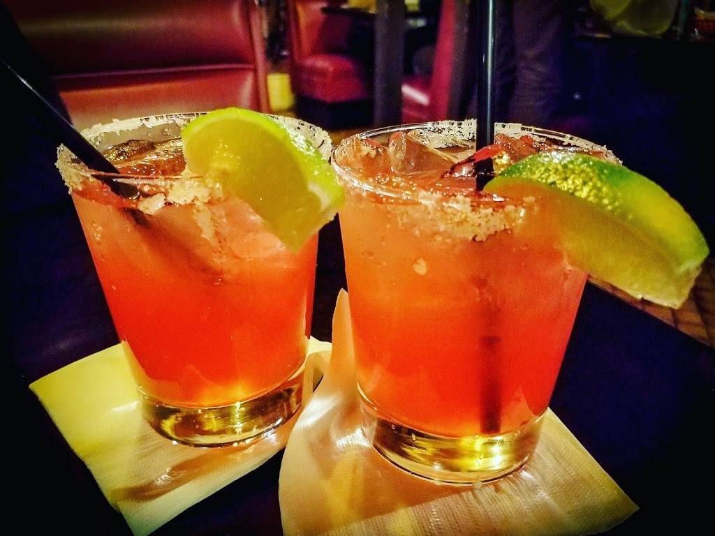 Mucho Mas | restaurant | 10405 Burbank Blvd, North Hollywood, CA 91601, USA | 8189800300 OR +1 818-980-0300