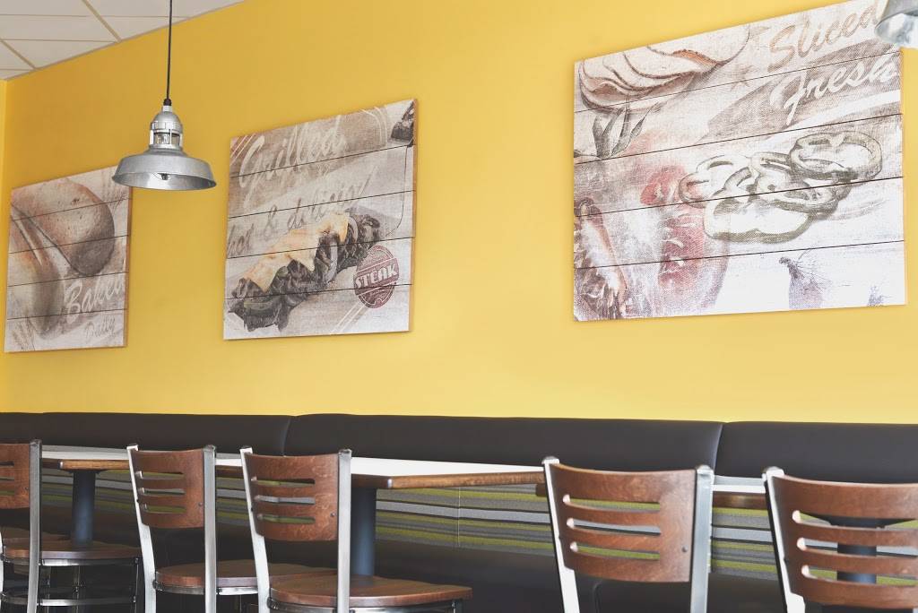 Cousins Subs | meal takeaway | 1424 W Mequon Rd, Mequon, WI 53092, USA | 2622417010 OR +1 262-241-7010