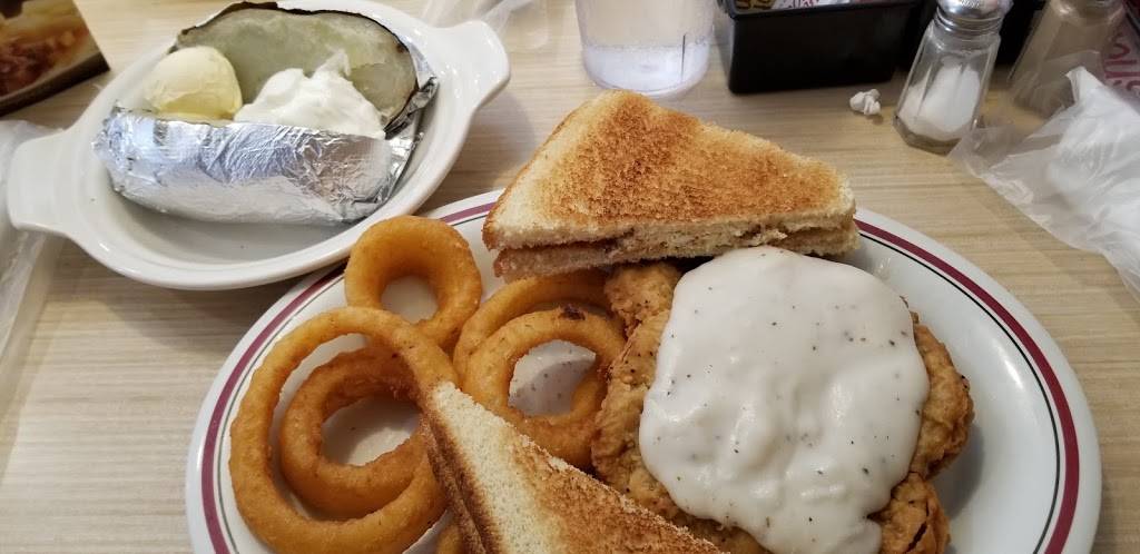 Huddle House | restaurant | 17 Outwater Ln, Garfield, NJ 07026, USA | 9739550895 OR +1 973-955-0895