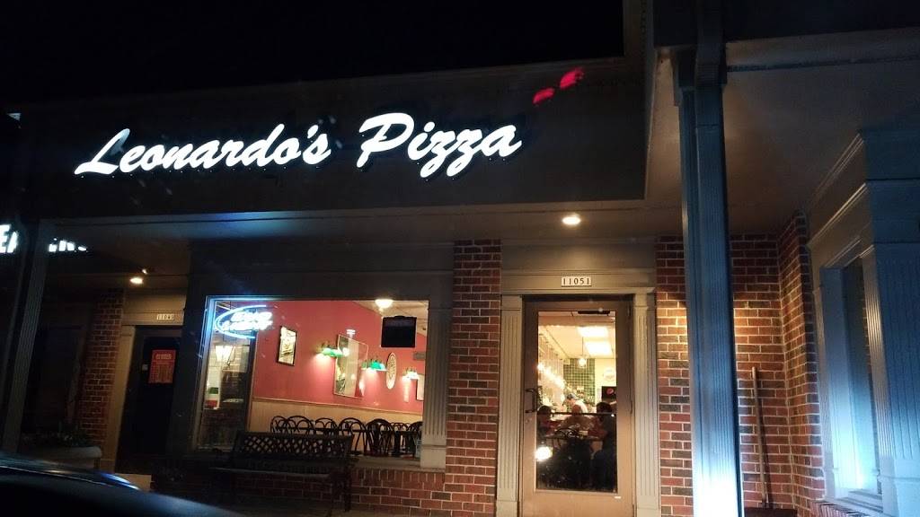Leonardos Pizza | restaurant | 11051 N Port Washington Rd, Mequon, WI 53092, USA | 2622418557 OR +1 262-241-8557