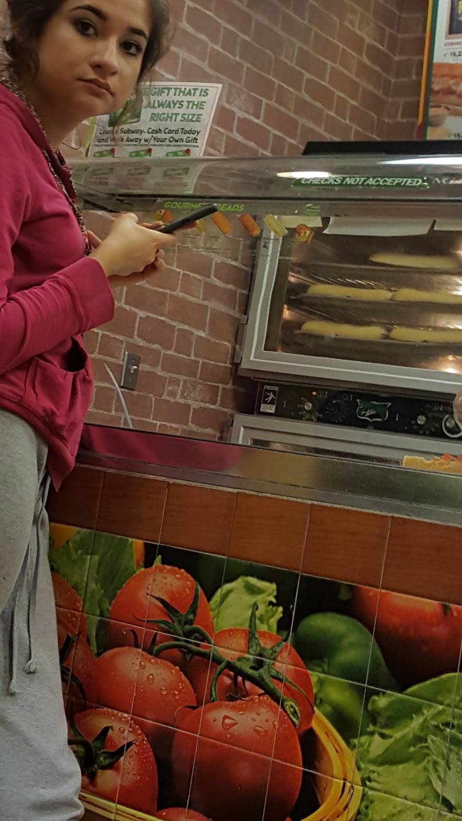 Subway | restaurant | 1501 N 43rd Ave #4, Phoenix, AZ 85009, USA | 6022781969 OR +1 602-278-1969