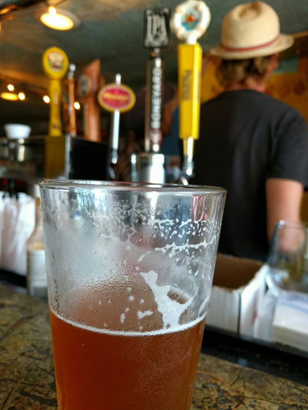 Blind Onion Pizza & Pub | restaurant | 3345 NE Broadway St, Portland, OR 97232, USA | 5032842825 OR +1 503-284-2825