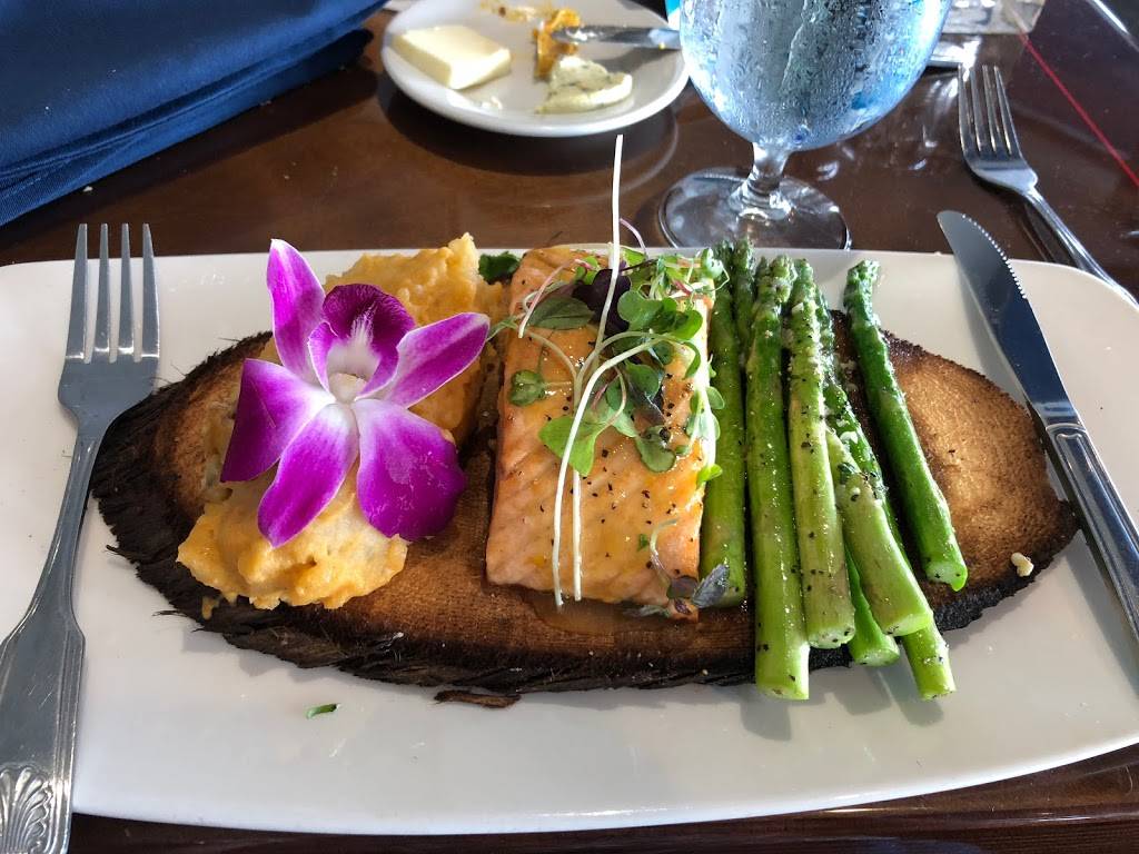 The Harbor Restaurant | restaurant | 210 Stearns Wharf, Santa Barbara, CA 93101, USA | 8059633311 OR +1 805-963-3311