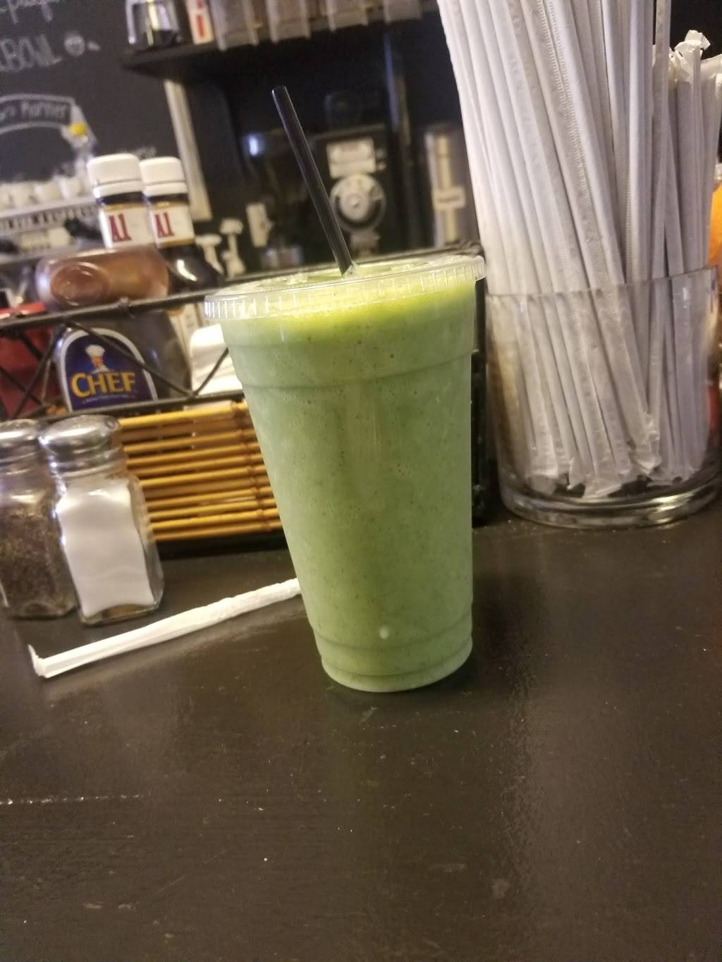 Cranberry Cafe | meal takeaway | 704 E Broadway, Boston, MA 02127, USA | 6172683553 OR +1 617-268-3553