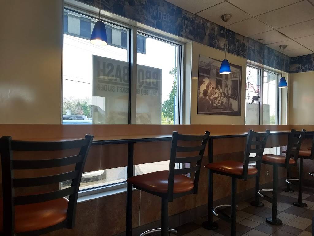White Castle | restaurant | 20295 Hall Rd, Macomb, MI 48044, USA | 5862282376 OR +1 586-228-2376