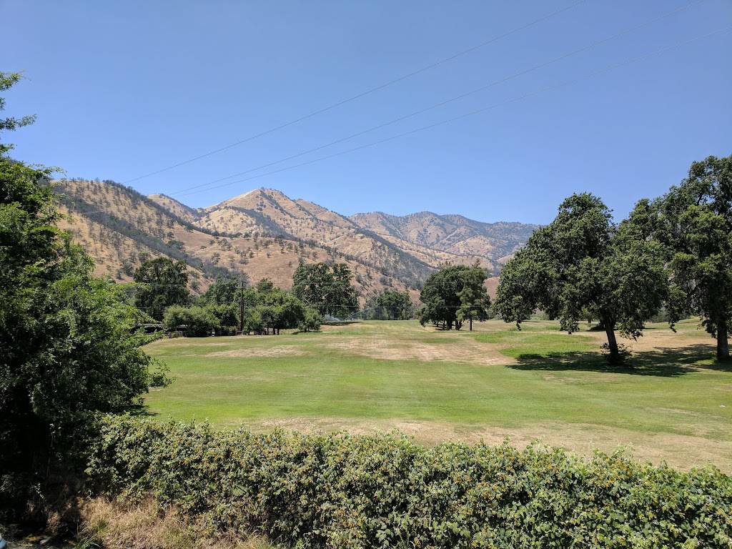 Pizza Factory | restaurant | 40915 Sierra Dr, Three Rivers, CA 93271, USA | 5595611018 OR +1 559-561-1018