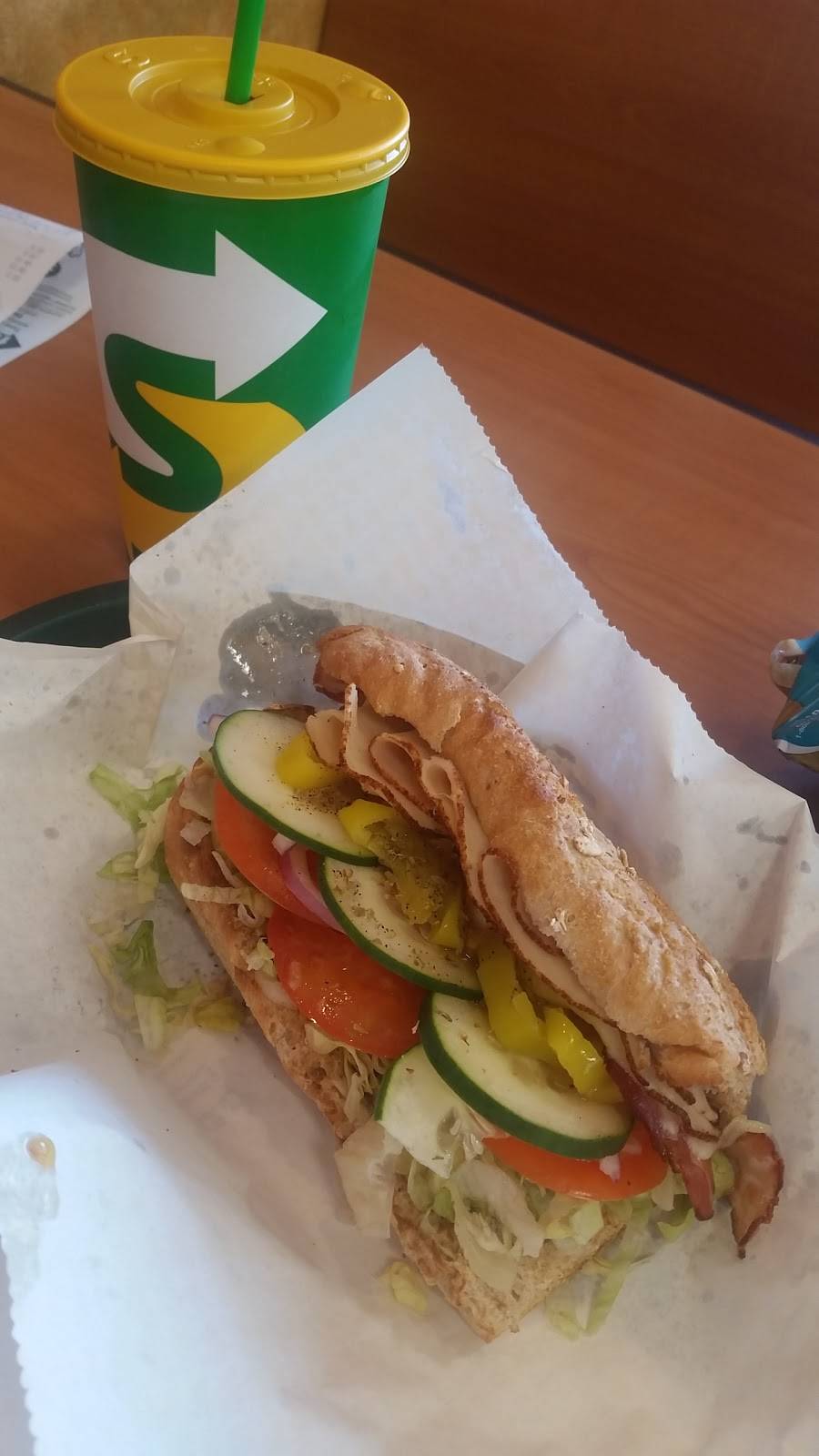 Subway | restaurant | Peoria Marketplace S/C, 7549 W Cactus Rd #113, Peoria, AZ 85381, USA | 6234860880 OR +1 623-486-0880