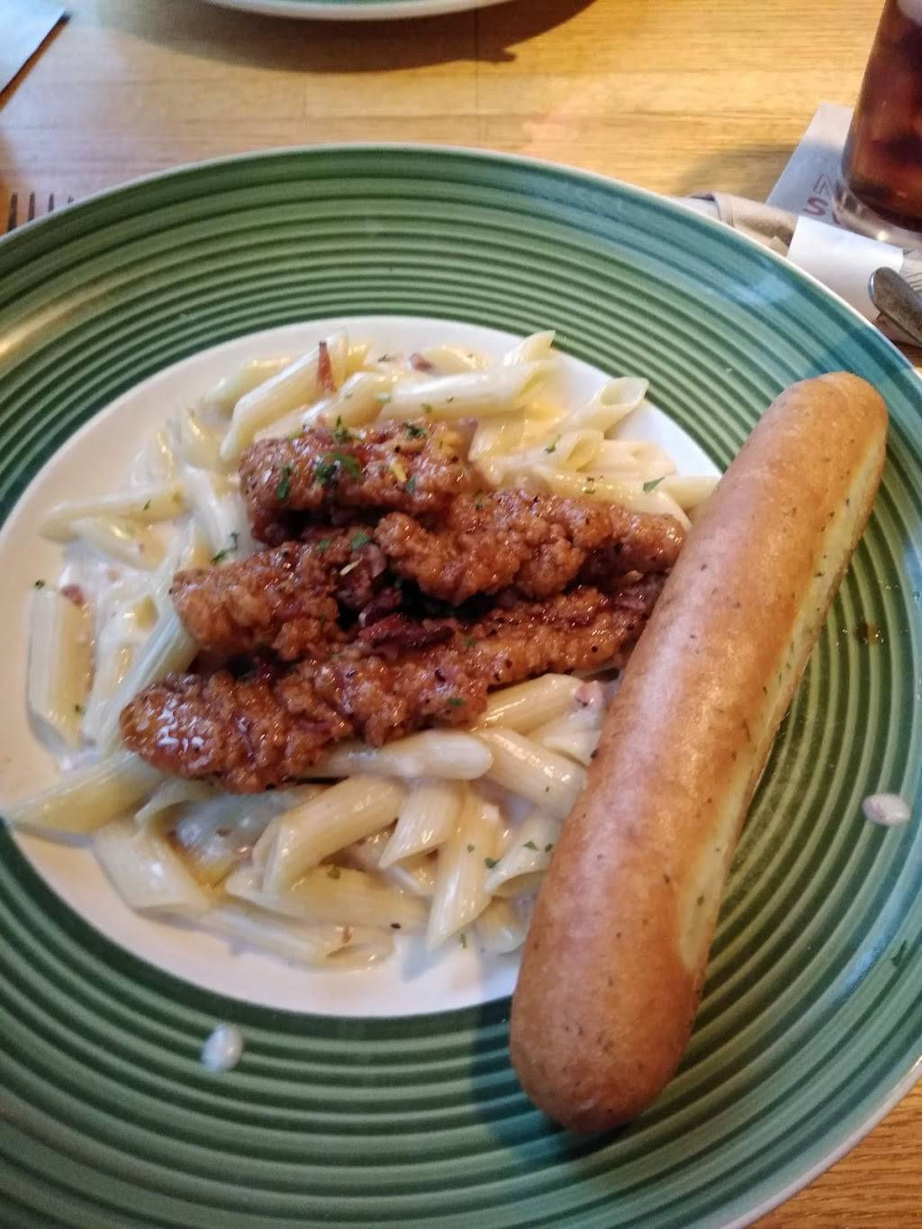 Applebees Grill + Bar | restaurant | 6845 E State St, Rockford, IL 61108, USA | 8152268818 OR +1 815-226-8818