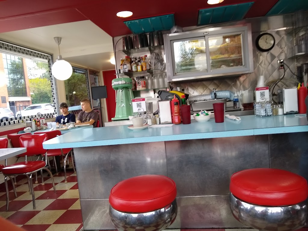 Broadway Diner | restaurant | 22 S 4th St, Columbia, MO 65201, USA | 5738751173 OR +1 573-875-1173