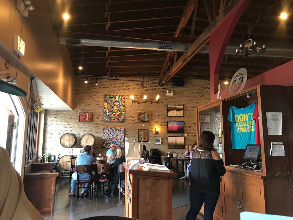 Horse Thief Hollow | restaurant | 10426 S Western Ave, Chicago, IL 60643, USA | 7737792739 OR +1 773-779-2739