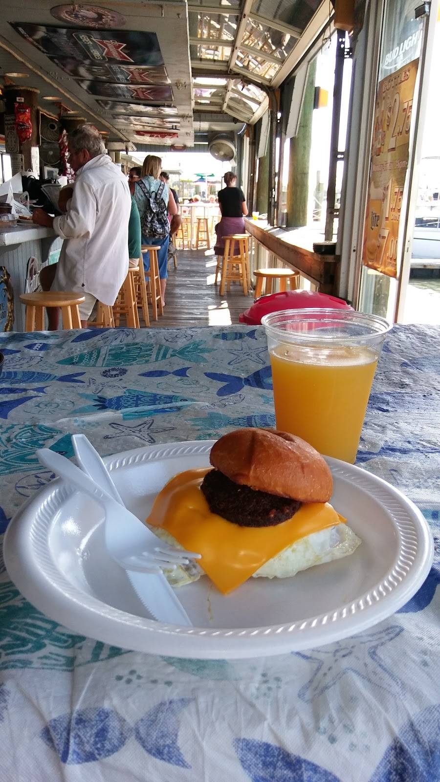 Bonita Bills Waterfront Cafe | cafe | 702 Fishermans Wharf, Fort Myers Beach, FL 33931, USA | 2394636119 OR +1 239-463-6119