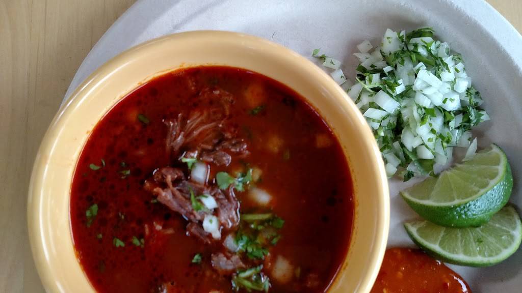 Santiagos Taco Shop | restaurant | 27226 CA-189 #2028, Blue Jay, CA 92317, USA | 9093426446 OR +1 909-342-6446