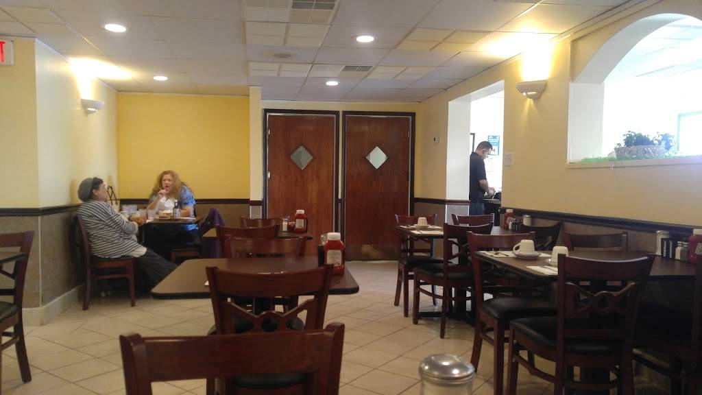 Angels Restaurant | restaurant | 2222 Silverside Rd, Wilmington, DE 19810, USA | 3024790138 OR +1 302-479-0138