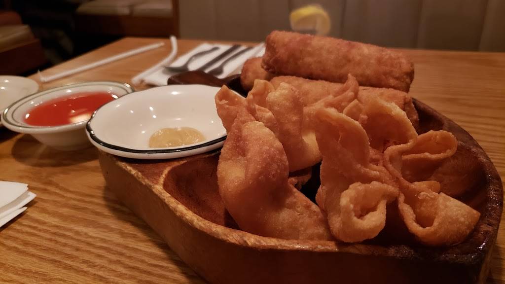 Magic Wok | restaurant | 9504 W Central Ave, Wichita, KS 67212, USA | 3167225528 OR +1 316-722-5528